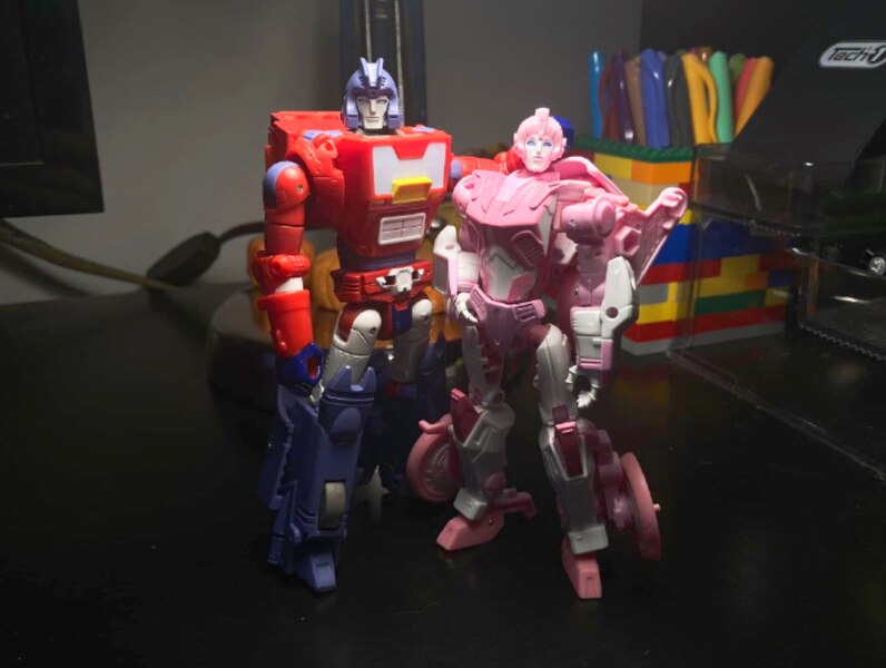 Image Of Transformers Legacy Evolution War Dawn 2 Pack Erial & Dion  (4 of 12)